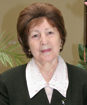 Разина Кагарманова